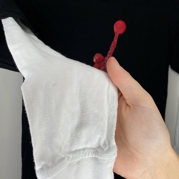 Boys Medium Air Jordan Flight Long Sleeved Tee Shirt - Picture 4 of 6